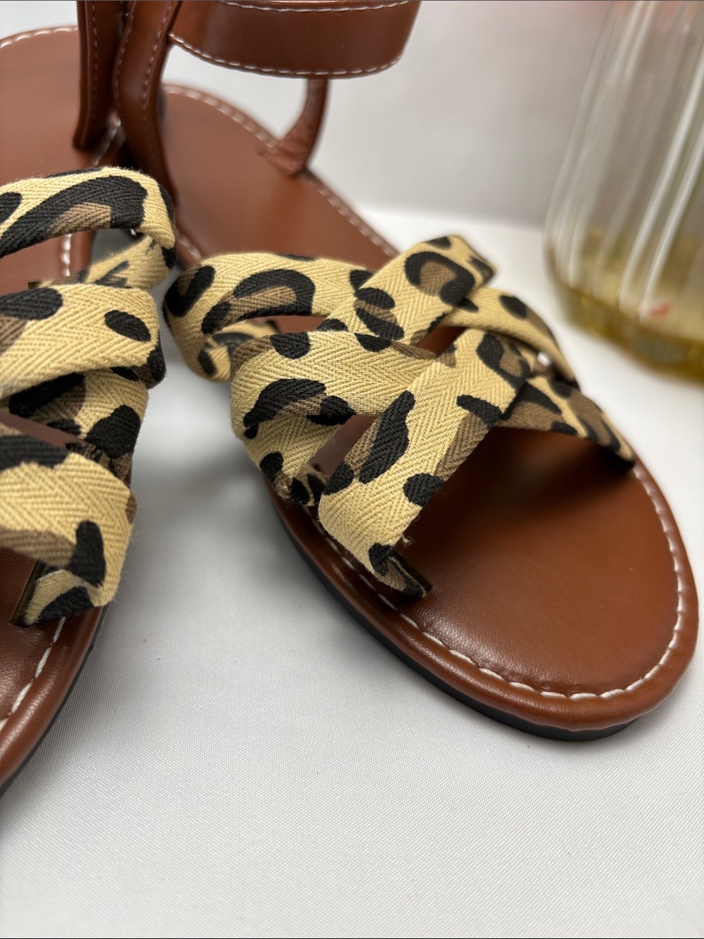 Fashion Women’s 5.5-6/36 Leopard Print Strappy Flat Sandals in Brown#494 - Picture 5 of 14